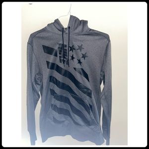 Used men’s Nike hoodie|size large|